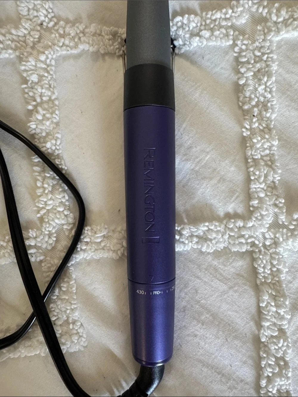 Remington Purple Styling Wand with Black Accents